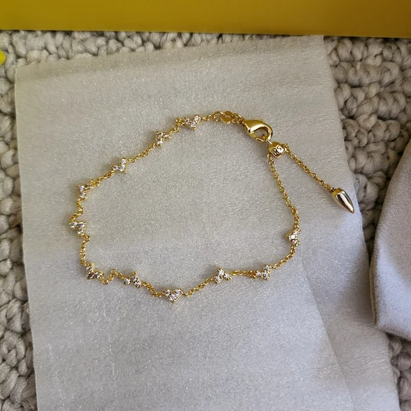 Kendra Scott Elegant Gold Bracelet with Crystal Accents - Picture 5 of 7